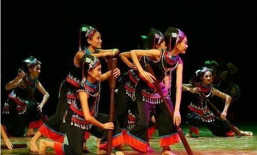 壮族舞蹈视频成人舞曲